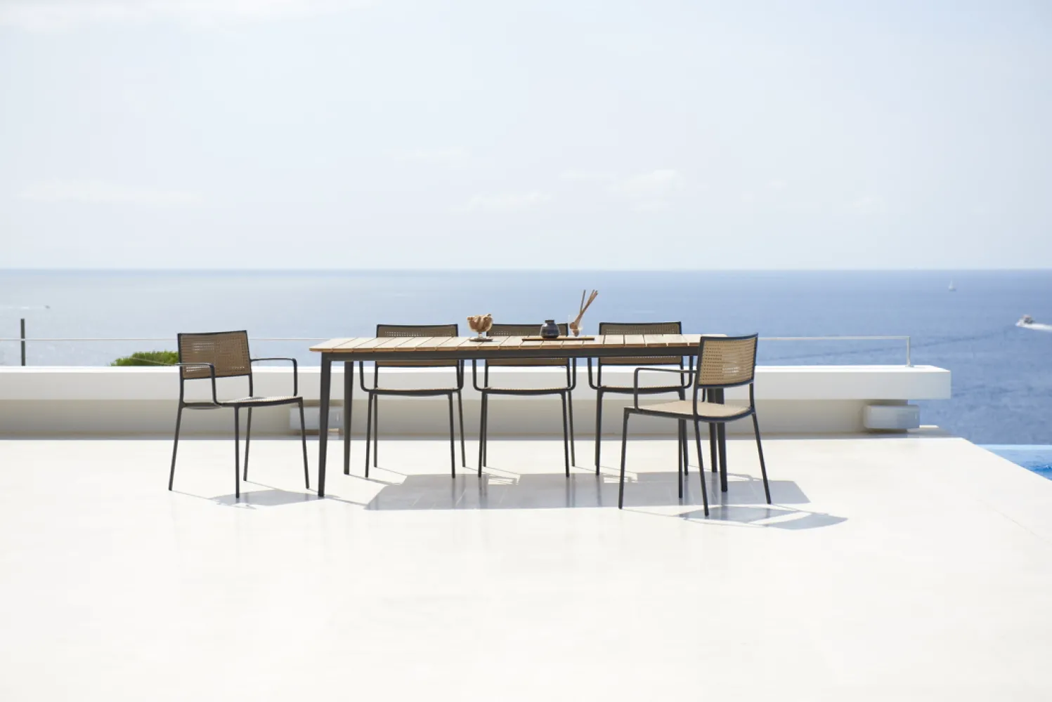 sandy|gartenstuhl-diningsessel-stapelsessel-korbsessel-rattan-cane-line-less-11430aldu-1.jpg